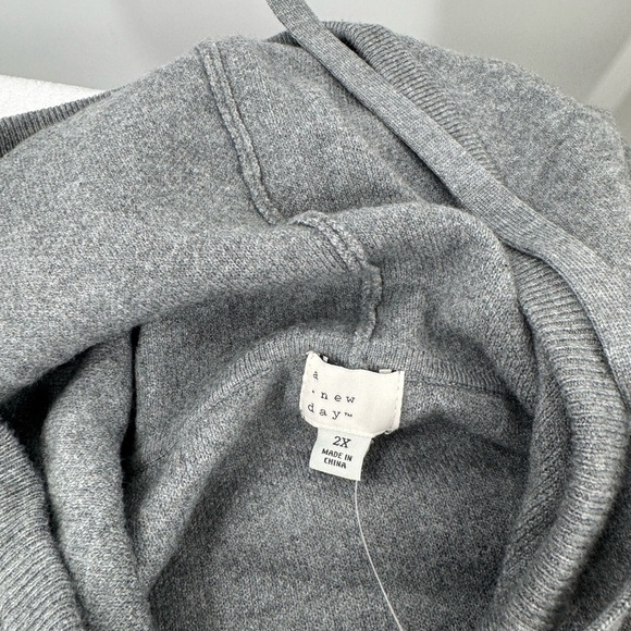 A New Day Sweater Hoodie NWT - Picture 2 of 2